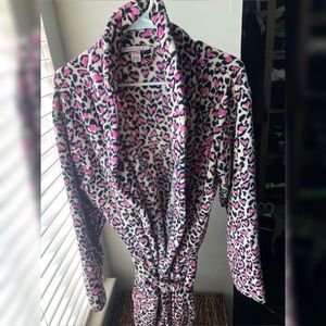 VS Pink Leopard Robe